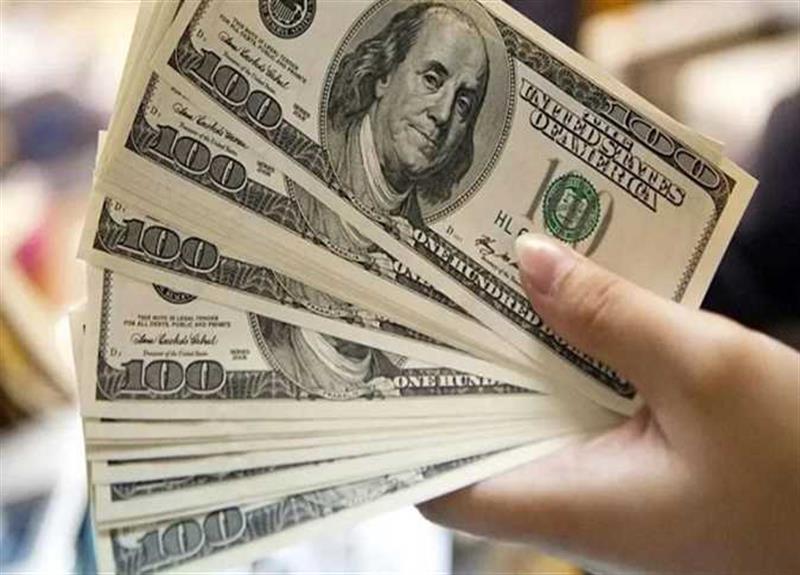 أسواق العملة: فروقات طفيفة بأسعار الدولار بين المحافظات
