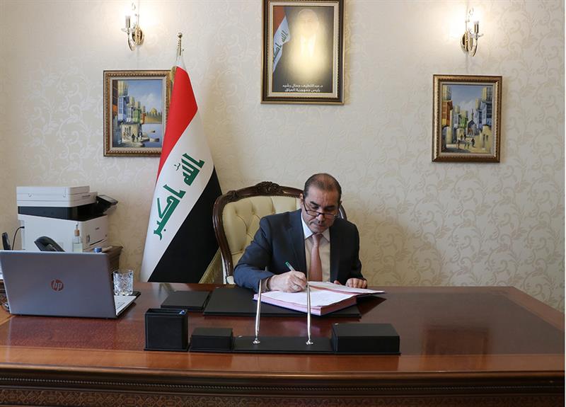 العراق وأفغانستان يبحثان استئناف العلاقات الدبلوماسية

